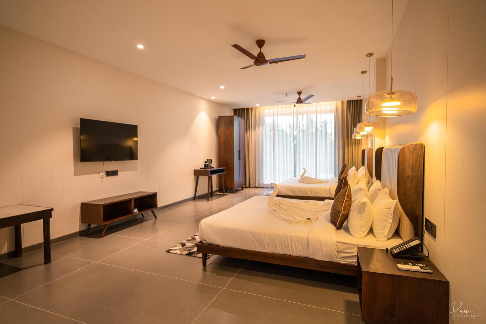 Hotel Omaya Garden Raipur  Bagian luar foto