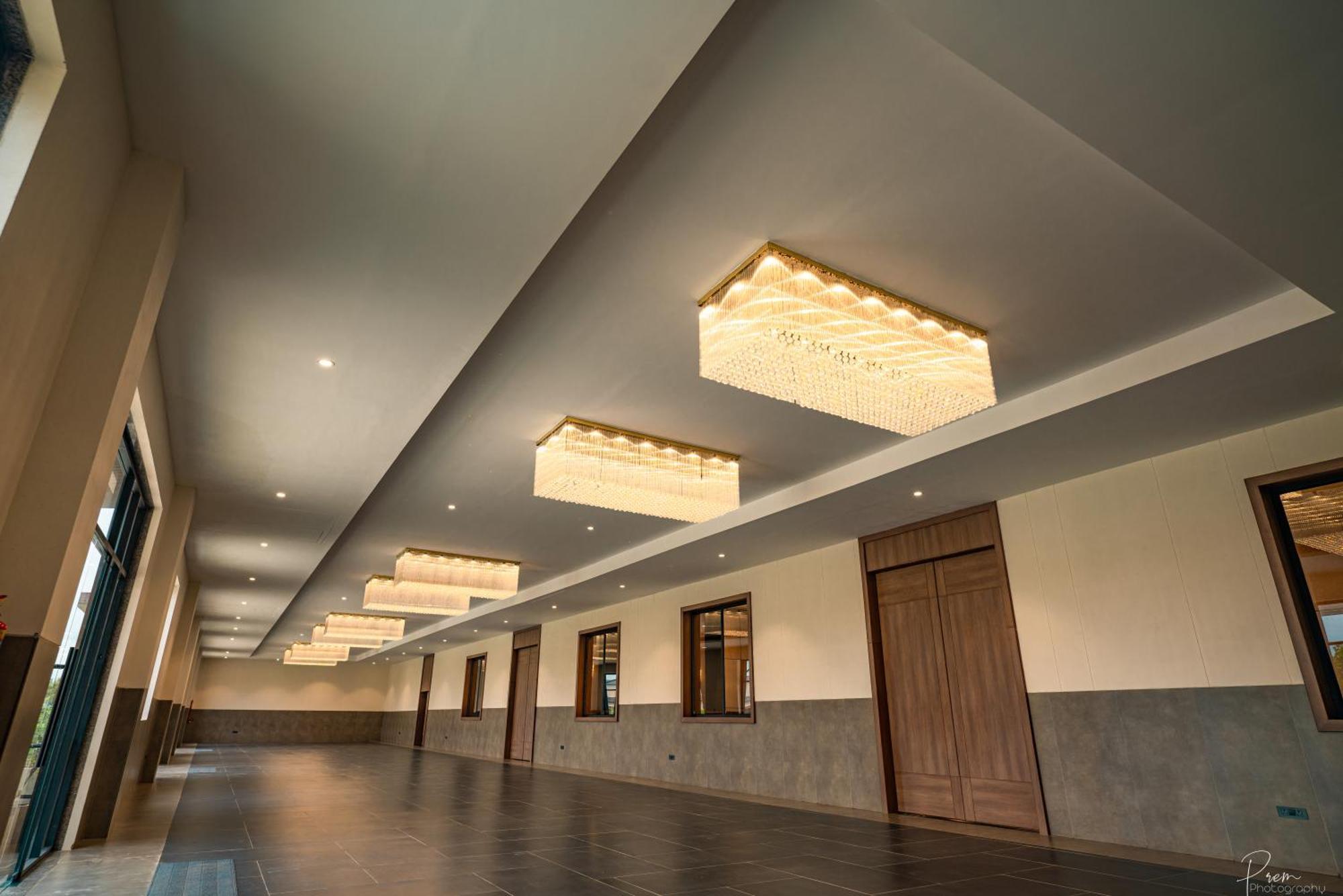Hotel Omaya Garden Raipur  Bagian luar foto